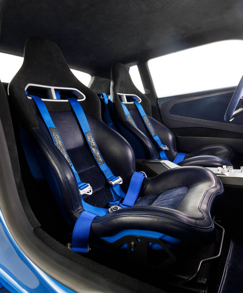 Renault-8-Gordini-Concept-1.jpg