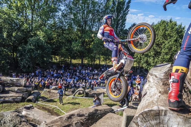 TrialGP26_r11_Bou_01397_ps-large.jpg